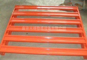 鋼制托盤貨物的“集中營”